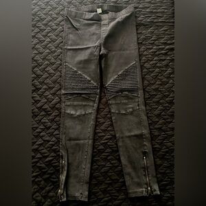 Stylish Black Women's Jeans